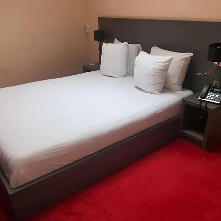 La Bourse Hotell 3*