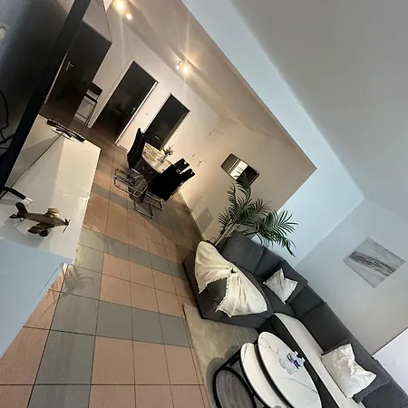 La Belle Etoile De * Brüksel