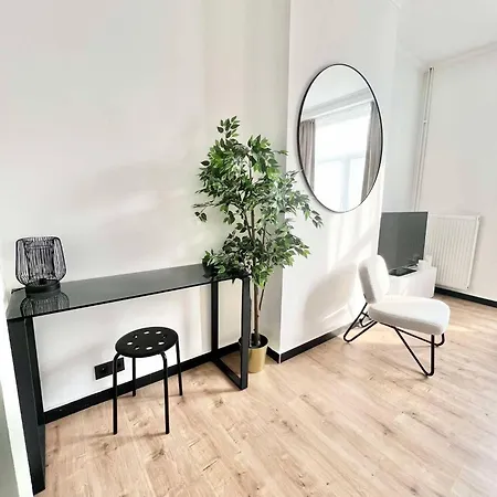 Daire Elegance & Confort A Tour&taxis Brüksel