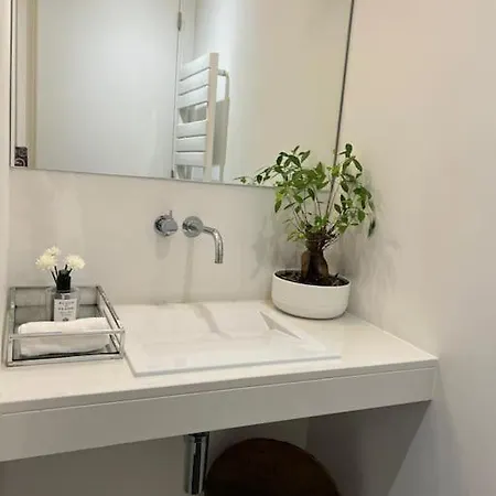 Fully Furnished-eu Quarter-4ppl