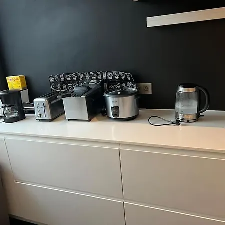 Fully Furnished-eu Quarter-4ppl Brussels