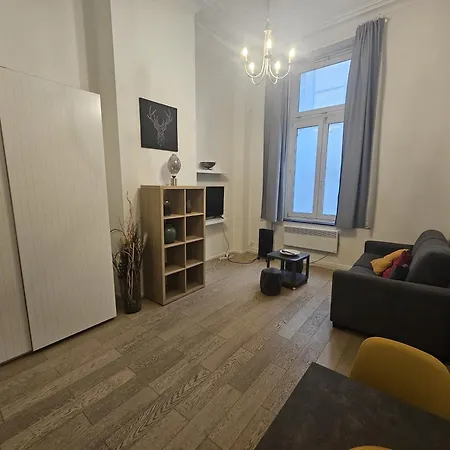 Cosy Louisa Brüsszel