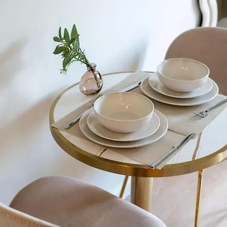 Charmant Studio City Center Apartment *