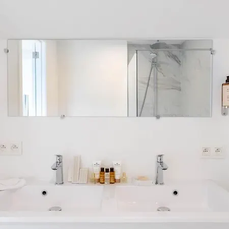 Apartment Spacious Duplex 1bd - Ch7 *