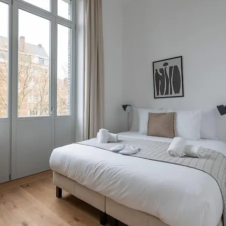 Spacious 3bd Apt In Uccle - Ch 4 *