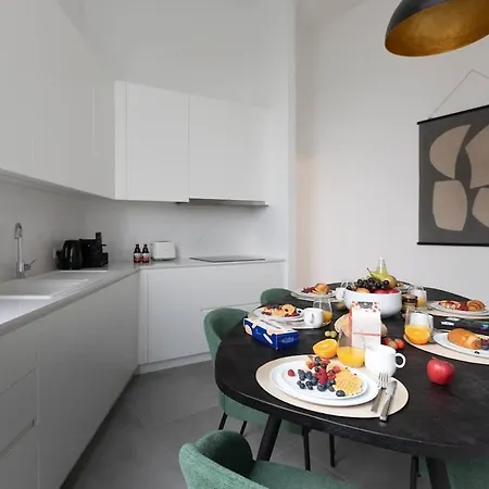 Apartment Spacious 3bd Apt In Uccle - Ch 4 Brussels