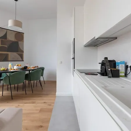 Apartment Spacious 2bd Apt In Uccle - Ch2 Brussels