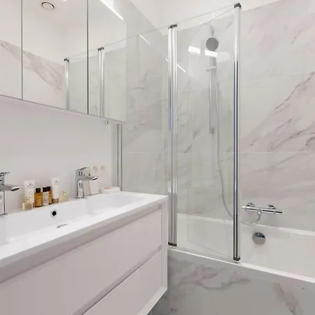 Spacious 2bd Apt In Uccle - Ch2 Brussels