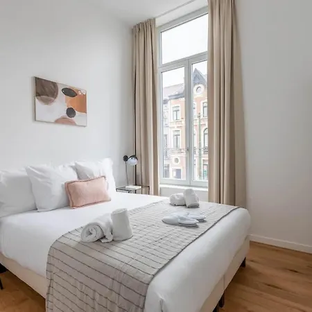 Apartment Spacious 2bd Apt In Uccle - Ch2 *