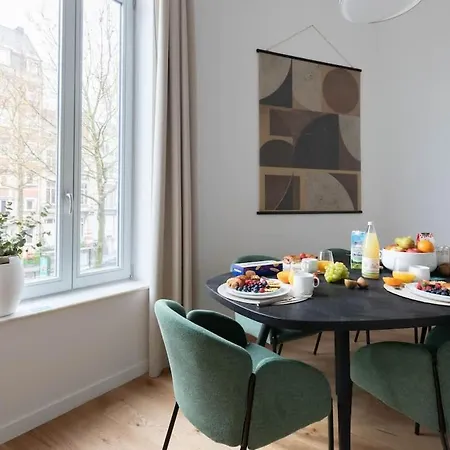 Apartment Spacious 2bd Apt In Uccle - Ch2