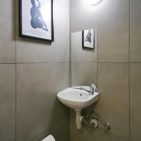 Апартаменты Cocon Chaud - Pour Couple Avec Ou Sans Bebe Au Rez-de-chaussee Брюссель