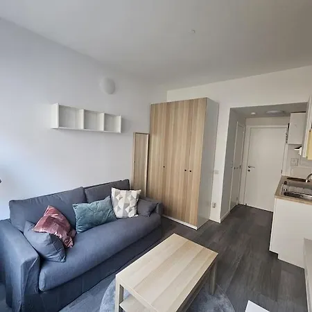 Apartment Cosy Pierre & Marie Curie Brussels