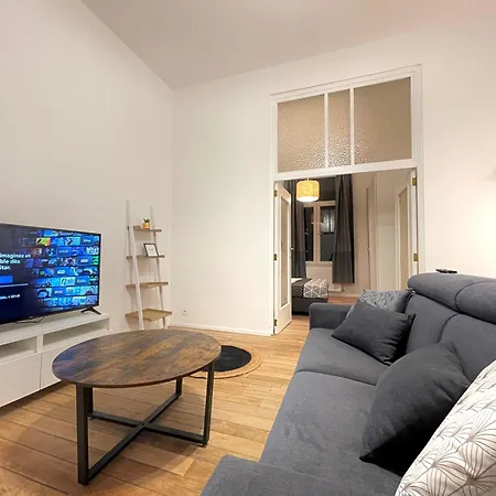 Charming Uccle - 1 Bedroom Διαμέρισμα