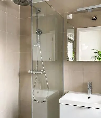 Beautiful Located In Le Chatelain Brussels