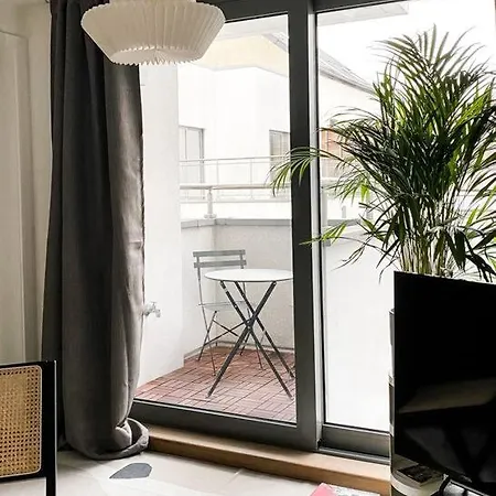 Apartment Beautiful Located In Le Chatelain Brussels