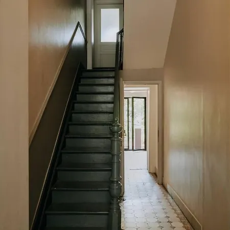 Beautiful 2 Bedroom Duplex In Le Chatelain Appartement