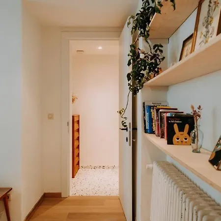 Beautiful 2 Bedroom Duplex In Le Chatelain * Brussels