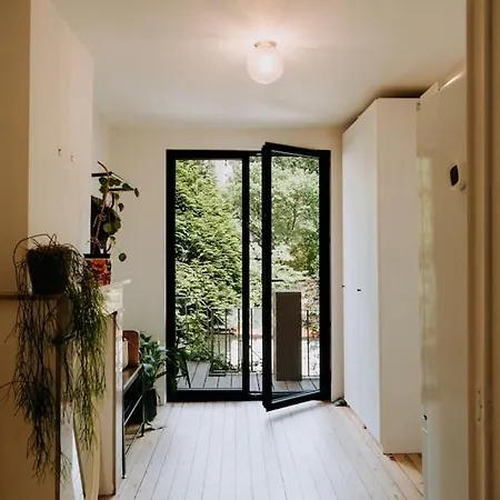 Beautiful 2 Bedroom Duplex In Le Chatelain