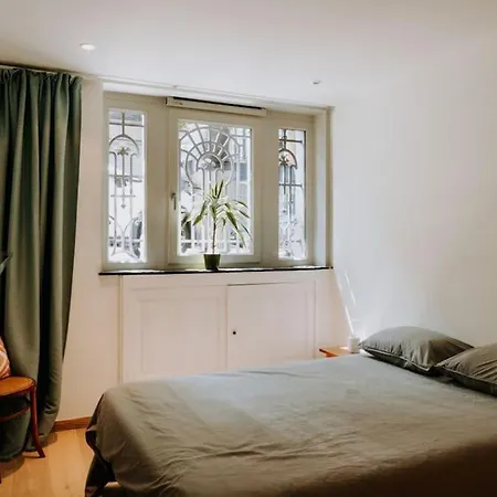 Beautiful 2 Bedroom Duplex In Le Chatelain Appartement