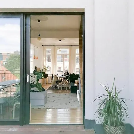 Beautiful 2 Bedroom Duplex In Le Chatelain * Bruksela