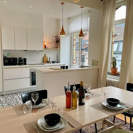 Beautiful 2 Bedroom Duplex In Le Chatelain