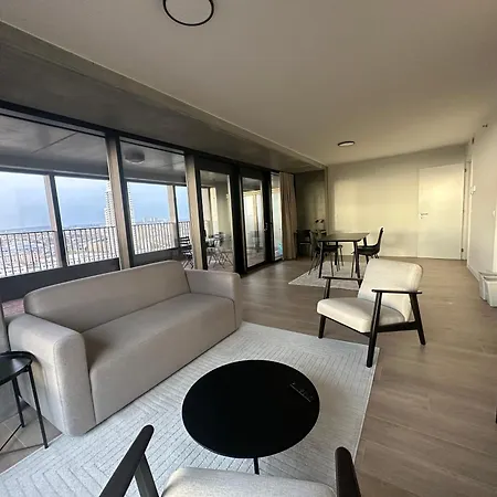 Beautiful With Panoramic View Of Center With Roof Terrace *