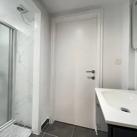 Duden Park - Cosy 1 Bedroom * Брюссель