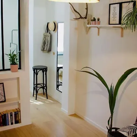 Beautiful In Le Chatelain - Ground Floor *