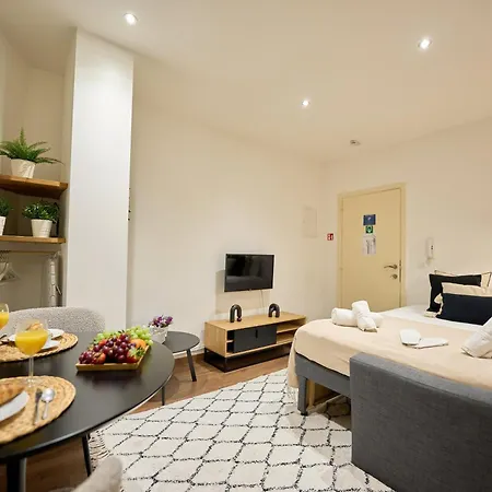 Compact & Stylish In * Brussels