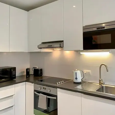 Self Check-in Flat - 4 People - Kitchen - Wifi Apartamento Bruselas
