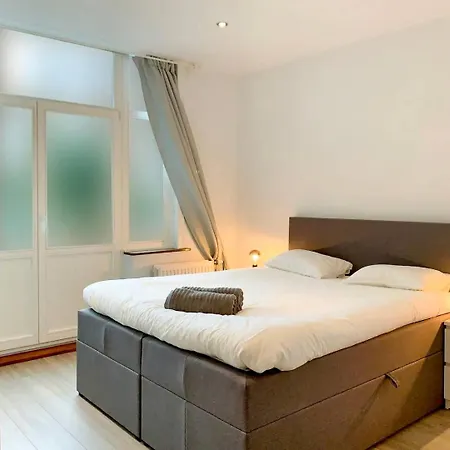 Self Check-in Flat - 4 People - Kitchen - Wifi * 布鲁塞尔
