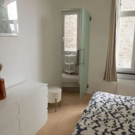 Proche Gare Du Midi Appartement