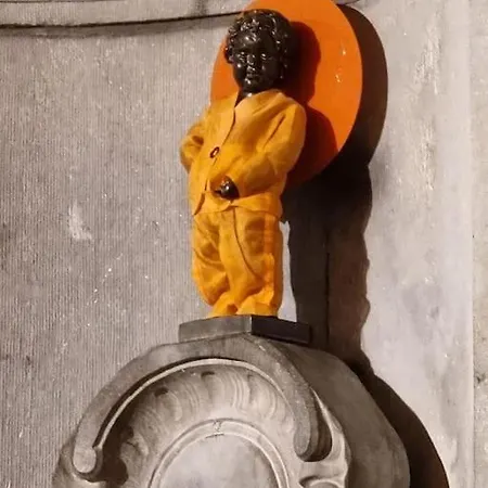 Manneken View * Brussels