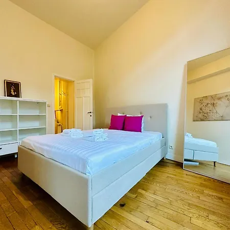 Manneken View Apartment Brussels
