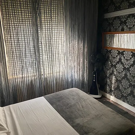 Love hotel Annee 70 *
