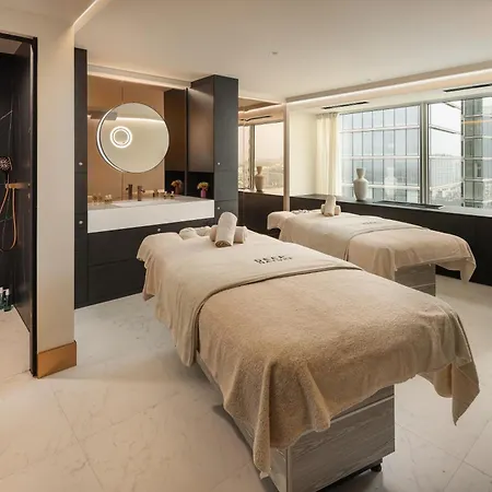 Uptown Hotel 4*