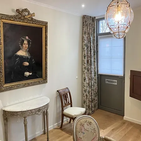 La Maison Des Sources Apartment *