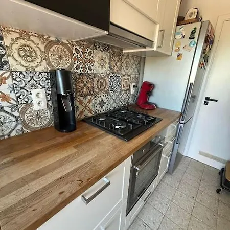 Cosy Emile Zola Apartment *