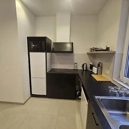 Cosy General Henry بروكسل