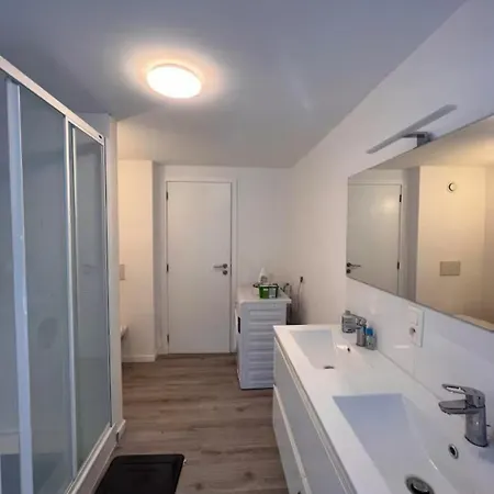 Chambre Et Etage Prives Dans Un Duplex Moderne Ubytování v soukromí Brusel