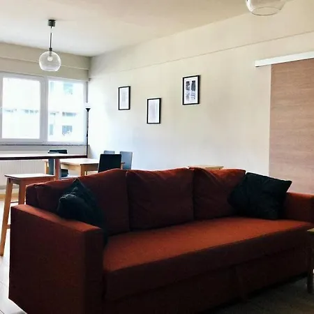 Fully Equipped Two Bedroom Schuman Area Lägenhet