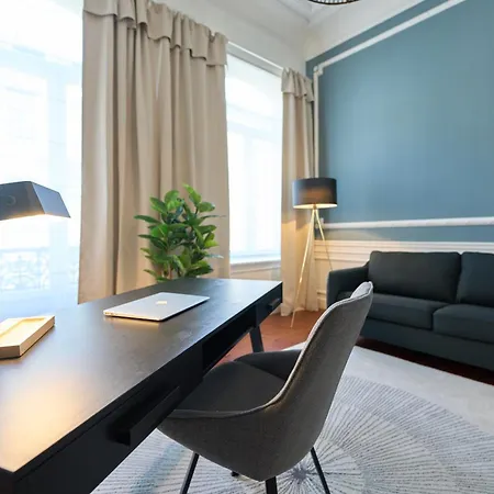 Luxurious 6-br Mansion Near European Union Apartment