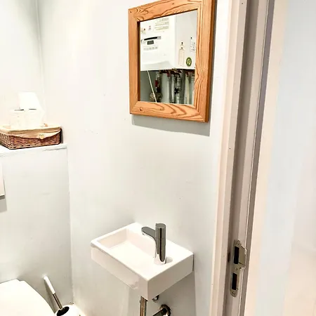 Apartment Beautiful 2 Bedroom Familiar Luxury Brussels