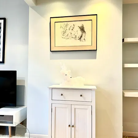 Beautiful 2 Bedroom Familiar Luxury Apartamento