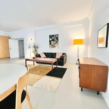 5 Min From Grand Place 1 Bedroom Apt Renovated! Appartement