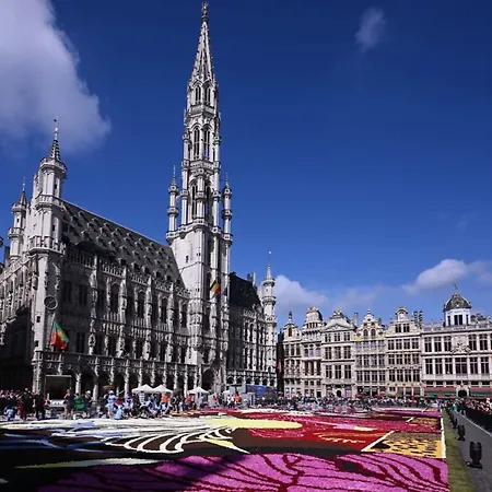 5 Min From Grand Place 1 Bedroom Apt Renovated! Βρυξέλλες