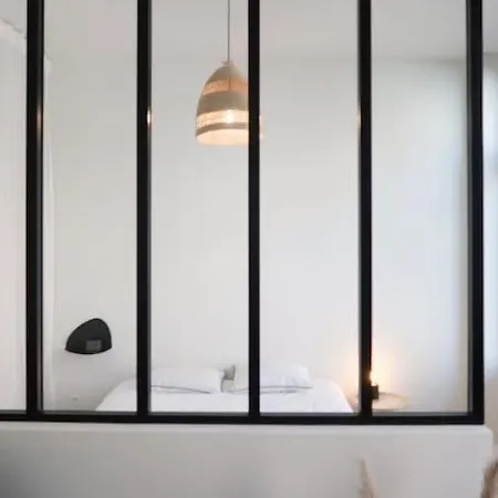 Beautiful In Le Chatelain - 1st Floor Apartment Brussels