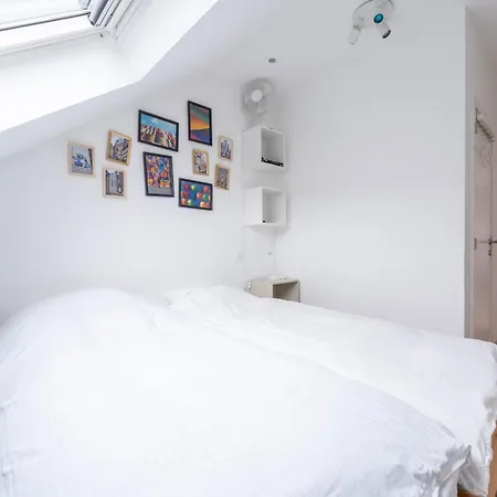 6 Bedroom House With Private Bathrooms In Bxl Downtown Apartment *