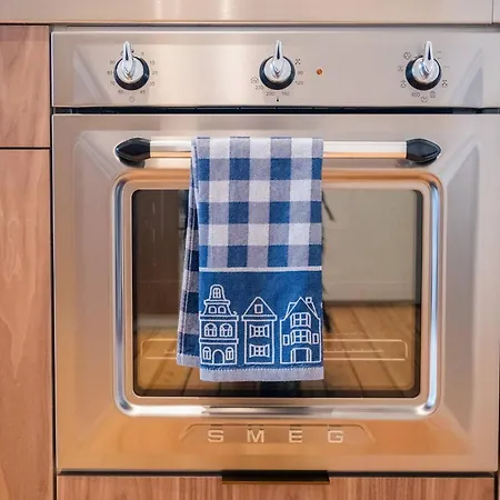 Self Check In For 2 In Heart Of Trendy Saint-gilles