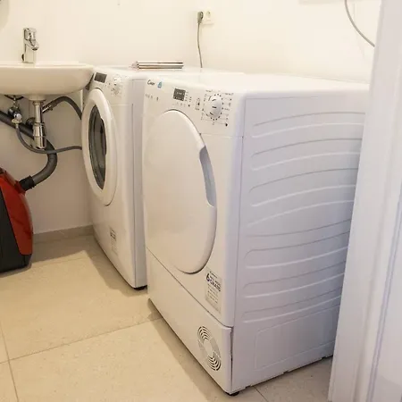 Self Check In For 2 In Heart Of Trendy Saint-gilles *